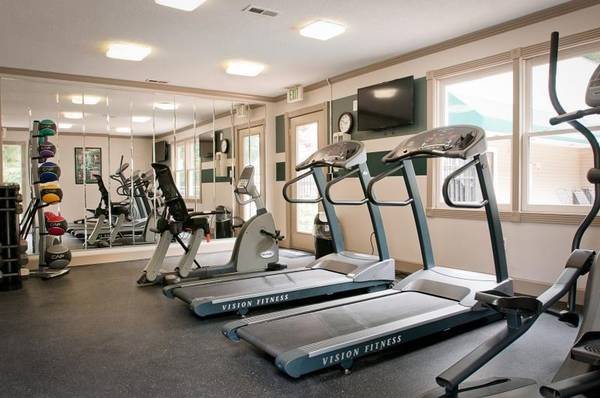 Blazing fast! High-speed internet available to residents! - apts/housing for rent - apartment rent picture