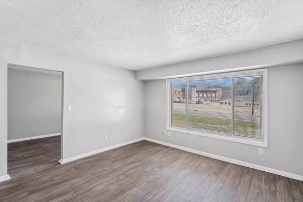 All you need and more: 3 BR, 1.5 BA in a vibrant community. - apts/housing for rent - apartment rent picture