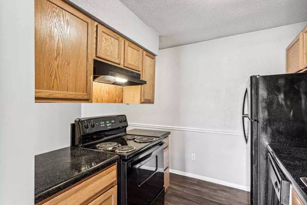All you need and more: 3 BR, 1.5 BA in a vibrant community. - apts/housing for rent - apartment rent picture