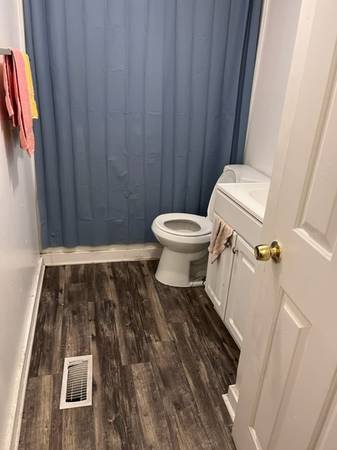 Room for rent - Furnished bedrooom for rent $795.00- Shared kitchen an - apts/housing for rent - apartment rent -... picture