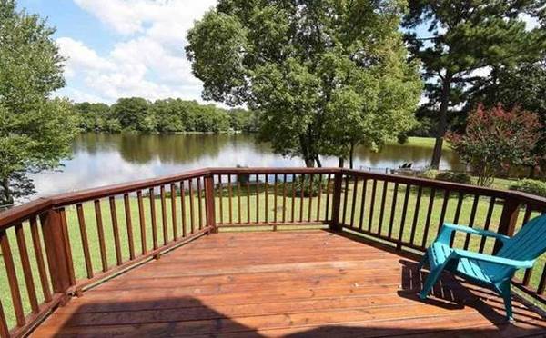 Lakefront 3BR adjacent to RTP - Gorgeous! - apts/housing for rent - apartment rent picture