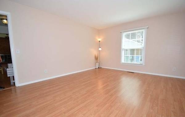 Lakefront 3BR adjacent to RTP - Gorgeous! - apts/housing for rent - apartment rent picture