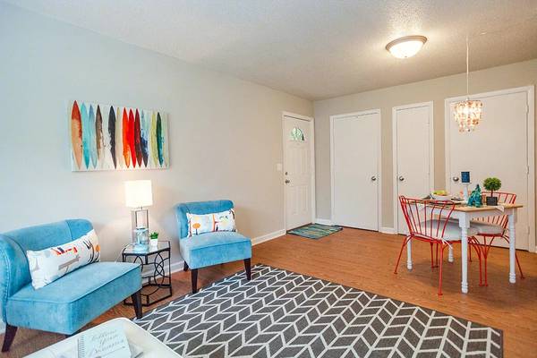 FOREST POINTE APARTMENTS - 🔥 MOVE IN SPECIAL + Reduced Rate - apts/housing for rent - apartment rent picture