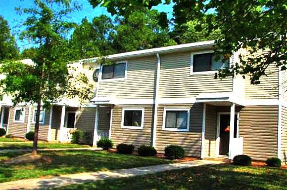 Pet friendly community in Durham. 2 BD / 1 BA. Call for tour! - apts/housing for rent - apartment rent picture