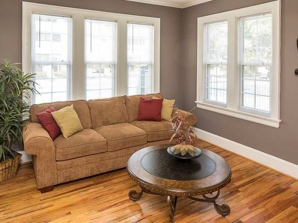 Check us out! Great 1 BD / 1 BA by public transportation. 741 SqFt! - apts/housing for rent - apartment rent -... picture