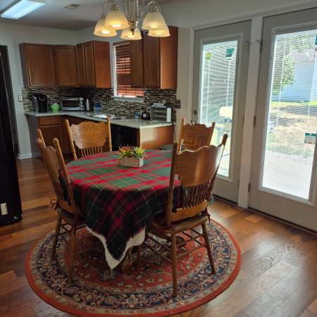One bedroom in a house $1000 - apts/housing for rent - apartment rent picture