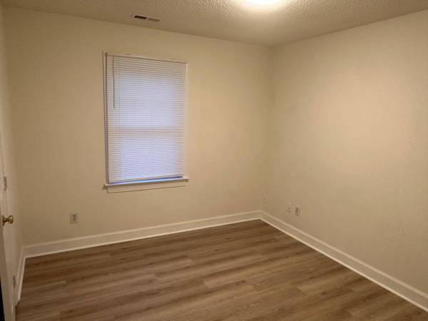Detached Hedingham 3br home for rent - apts/housing for rent - apartment rent picture
