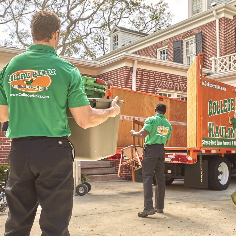 College HUNKS Hauling Junk &amp; Moving - Philadelphia picture