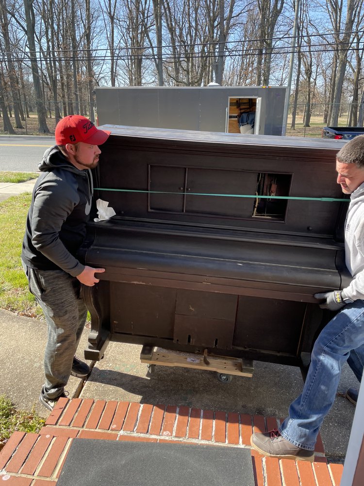 Professional Piano Movers picture