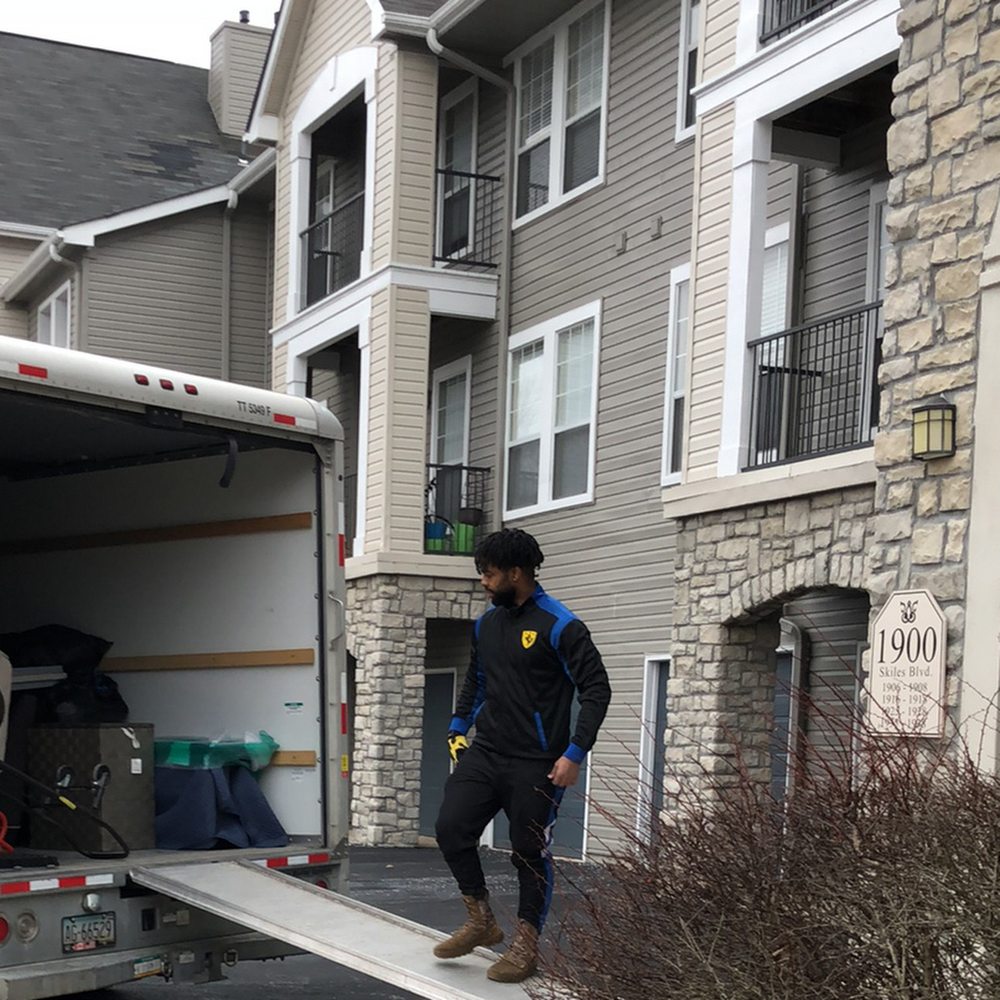 A to B Moving Service picture